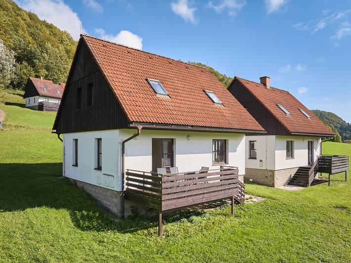 Ferienhaus für 8 Personen, mit Garten und Terrasse sowie Ausblick