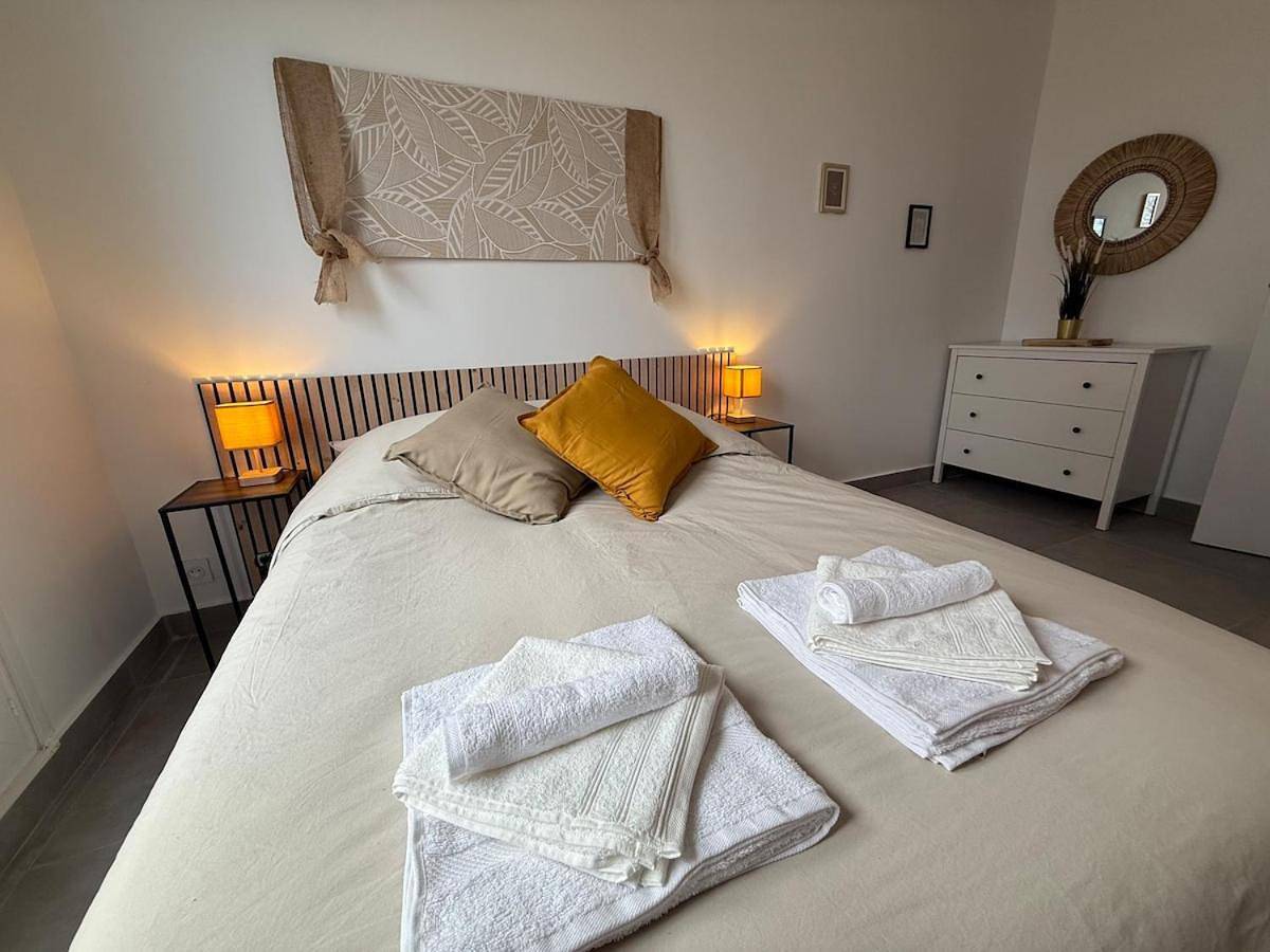 Appartement entier, Two-Bedroom Apartment in Neuilly-sur-Marne, Seine-Saint-Denis