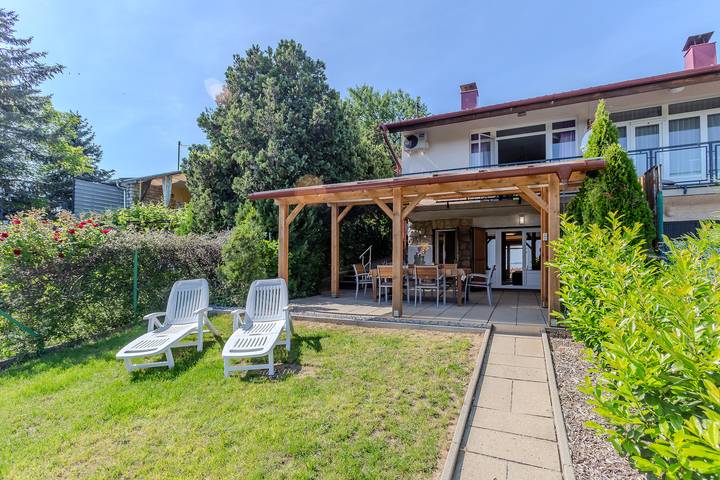 Holiday rental for 5 people, with lake view and terrace in Hungary