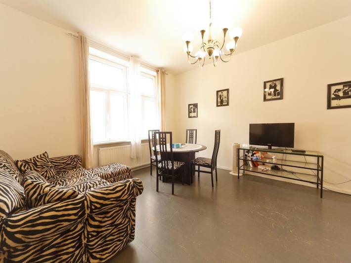 Ferienwohnung für 4 Personen, mit Garten in Wien