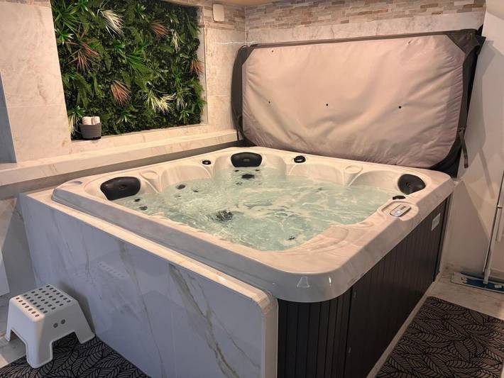Maison d’hôte pour 2 personnes, avec Jacuzzi