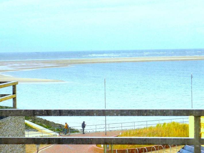Ferienhaus mit Meerblick für 4 Personen, mit Balkon auf den Ostfriesische Inseln