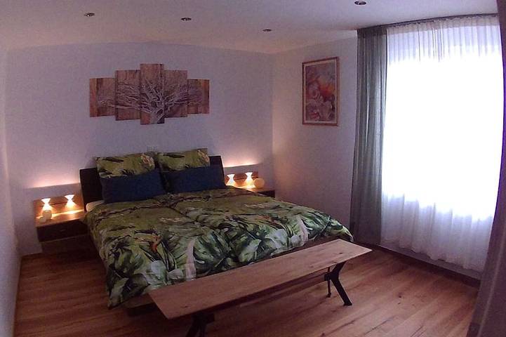 Ganze Wohnung, Auszeit 1, ruhige & idyllische Lage, die etwas andere Ferienwohnung in Rattelsdorf, Landkreis Bamberg
