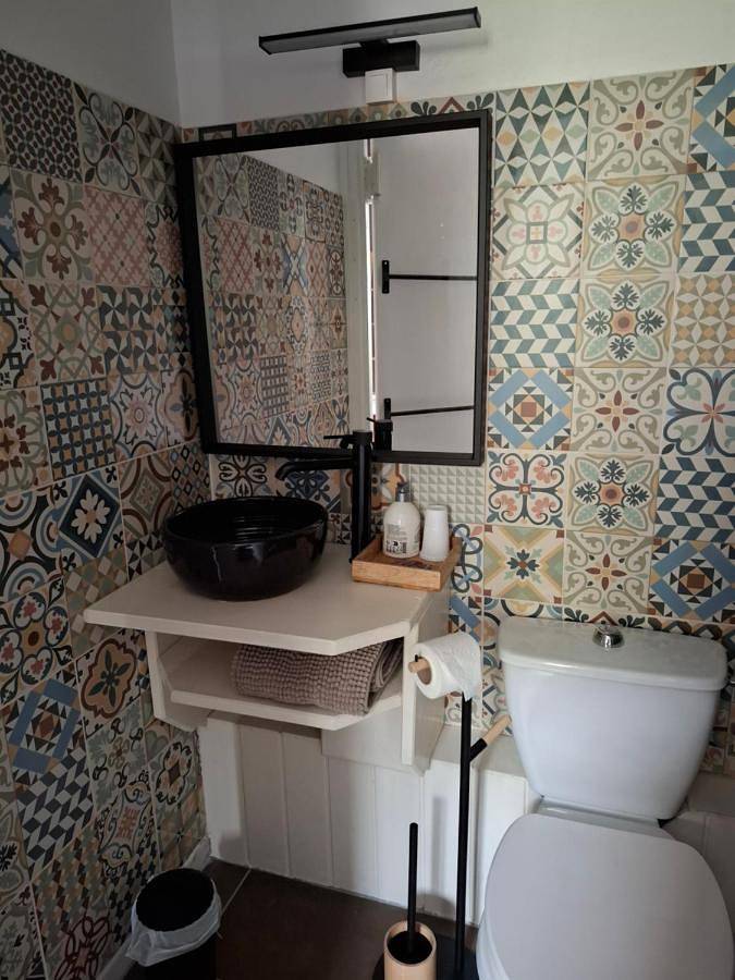 Location de vacances pour 2 personnes, avec jardin ainsi que vue et terrasse à Cassaniouze - 3
