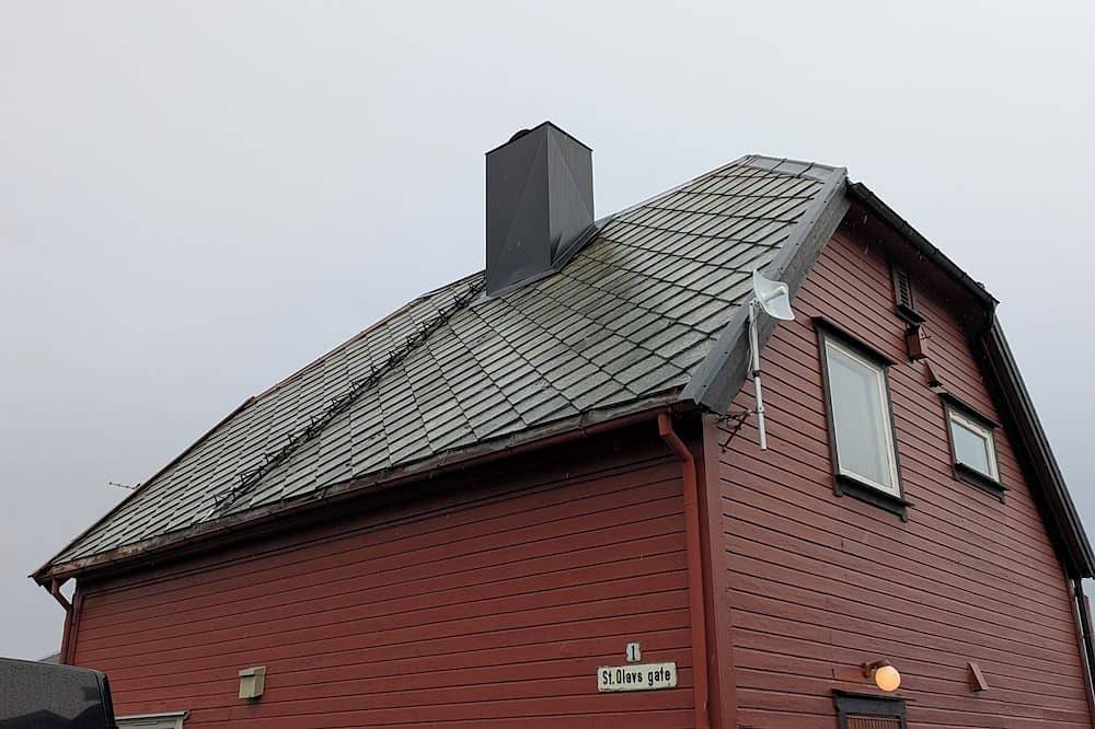 Entire vacation home. 3 bedroom, central location. in Harstad