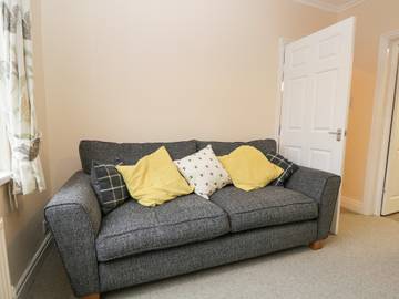 Log Cabin for 4 People in Lancashire, Photo 4