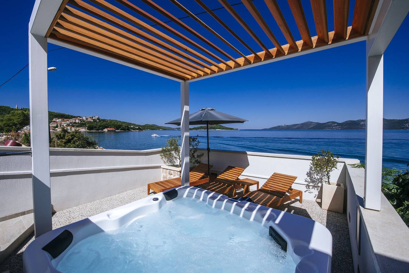 Ganze Wohnung, Apartment Iva in Iz