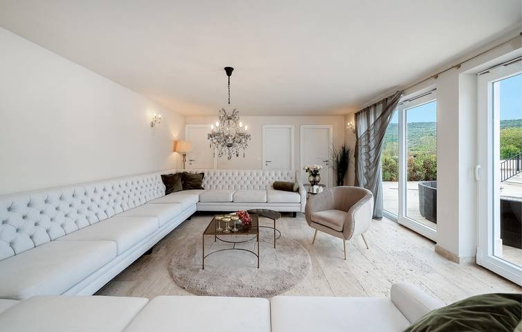 Gemütliche 1-Zimmer-Wohnung mit Pool, WLAN und Parkplatz in Pucisca, Brac