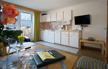 Ferienwohnung für 5 Personen in Lechtaler Alpen, Lermoos, Bild 3