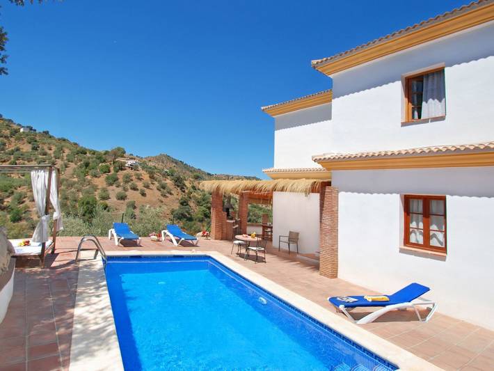 Casa rural para 10 personas, con terraza y jardín en Comares - 4