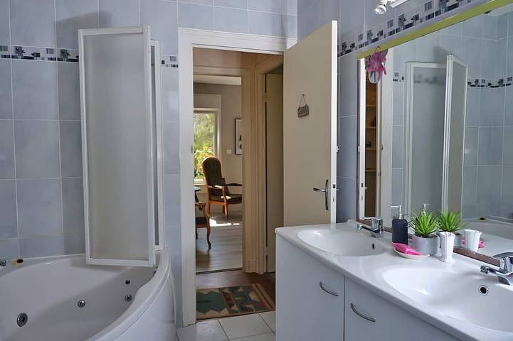 Chambre d’hôte pour 4 personnes, avec jardin à Santec - 3