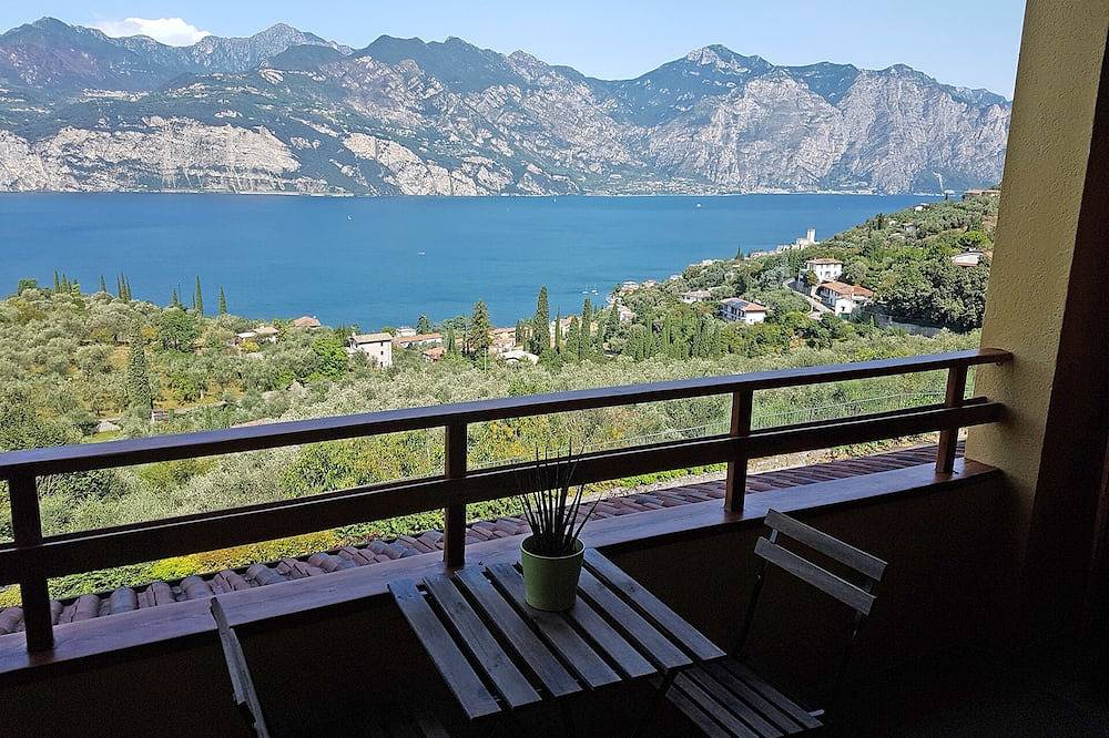 Entire apartment, New apartment with superb view of the Garda Lake in Malcesine, Garda Mountains