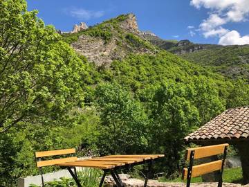 Appartement de vacances pour 2 personnes, avec terrasse et vue dans la Drôme