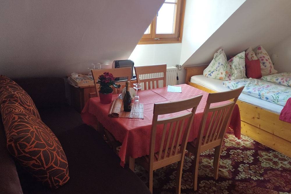 Ganze Ferienwohnung, Haus Gummerer - Familienzimmer in Dachsteingebirge, Hallstatt