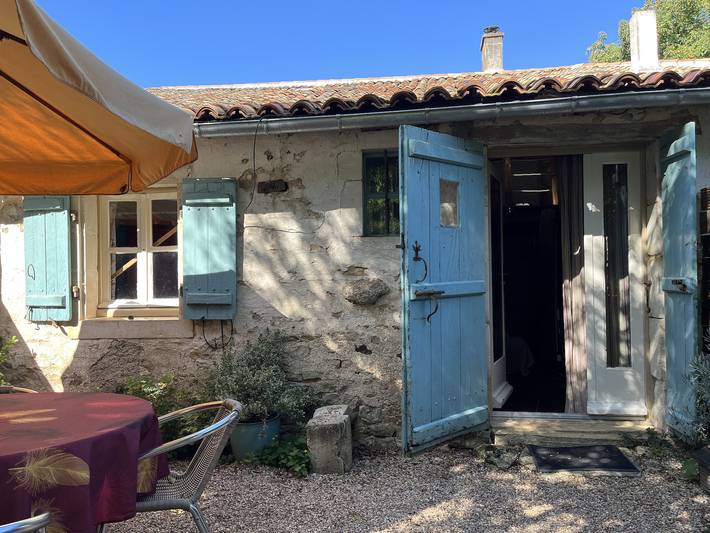 Gîte pour 4 personnes, avec Piscine à Sepvret