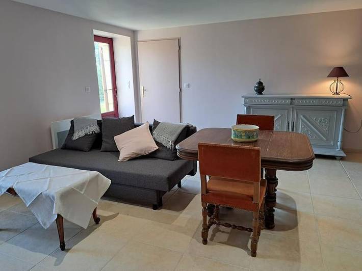 Gîte pour 3 personnes, avec Jardin et Vue à Mongauzy - 2