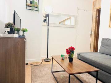Gîte pour 4 personnes, avec terrasse et vue, animaux acceptés à Melun
