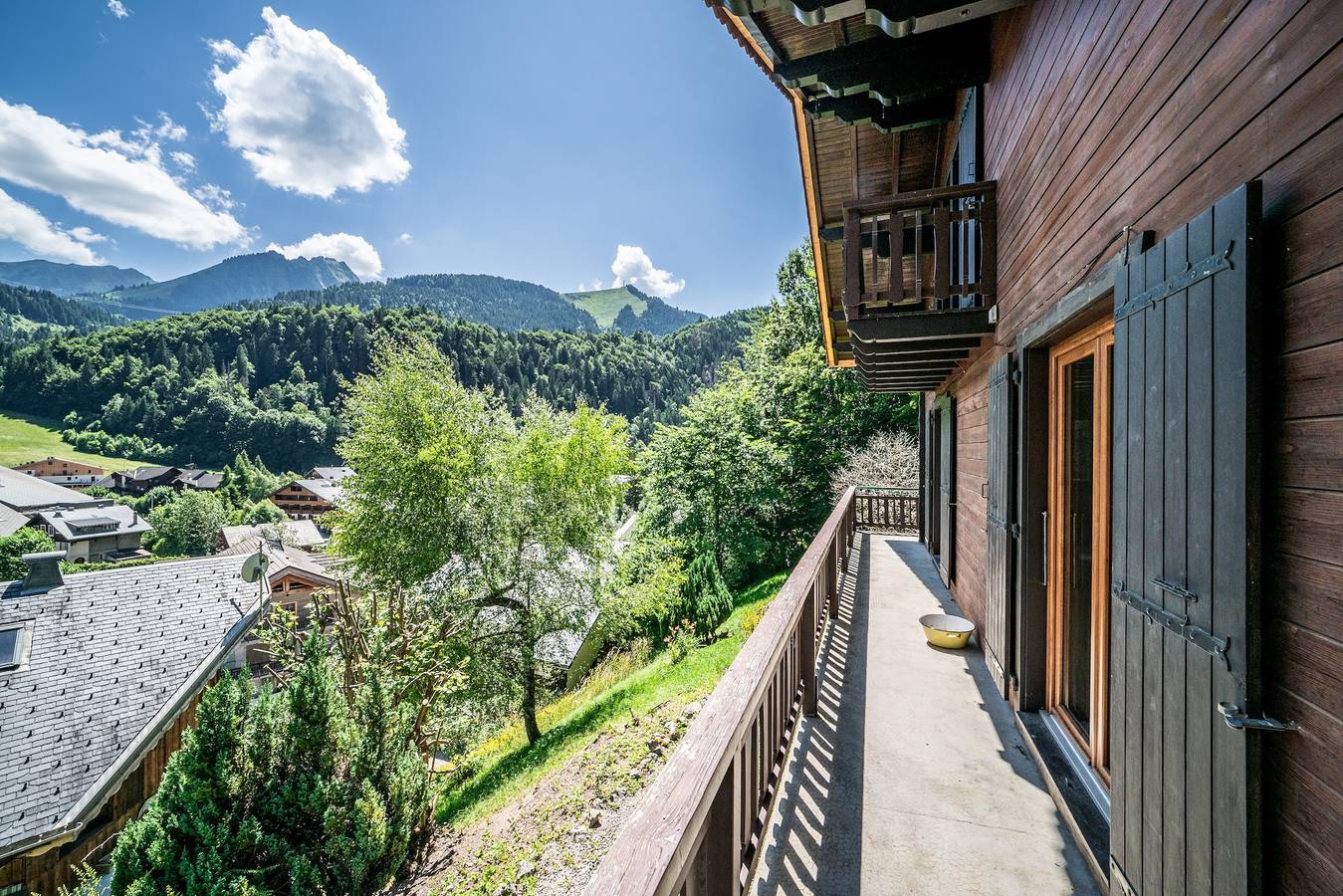 Chalet 'Chez Juju' mit Bergblick, privater Terrasse und Wi-Fi in Abondance, Les Portes du Soleil