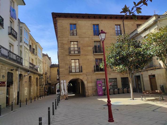 Gîte pour 4 personnes, avec balcon à Haro - 3