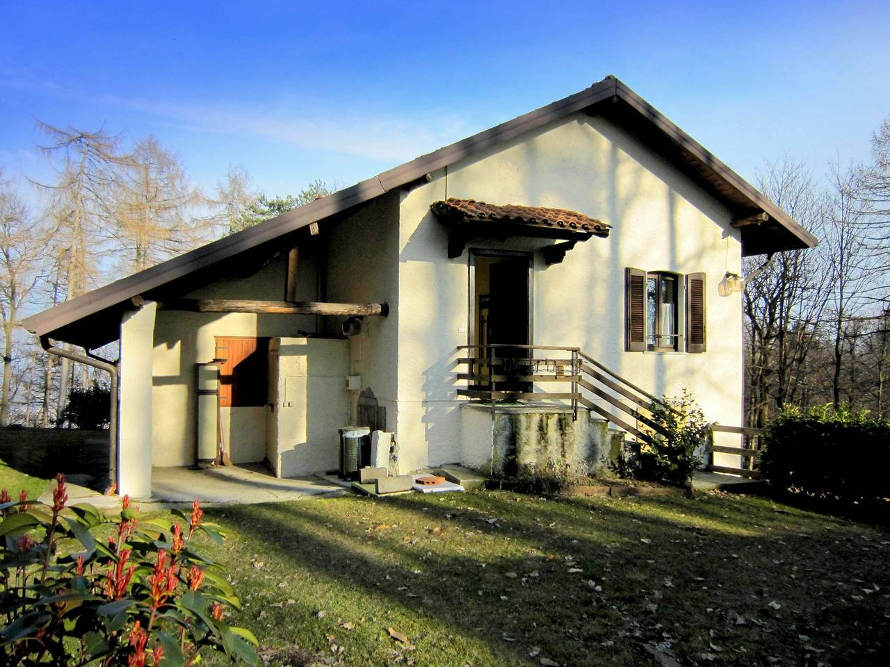 Bauernhaus in Verbania mit Bergblick in Comune di Verbania, Lago Maggiore (Piemont)