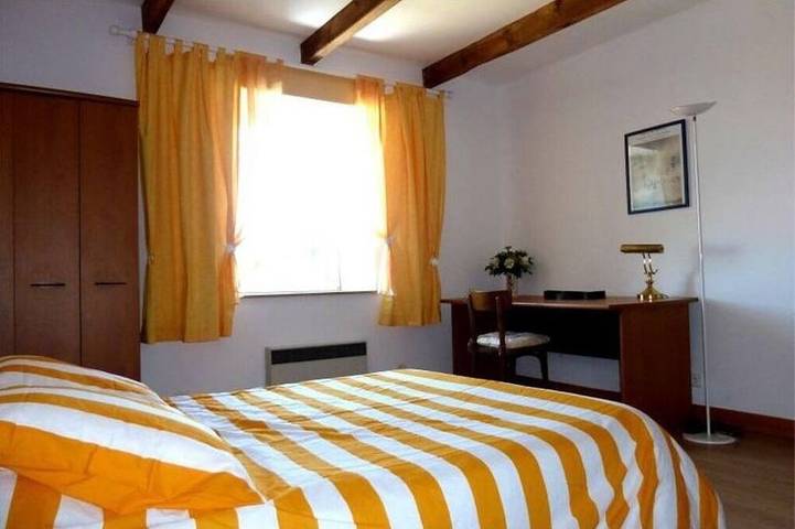 Location de vacances pour 8 personnes, avec jardin et terrasse à Guimaëc - 2