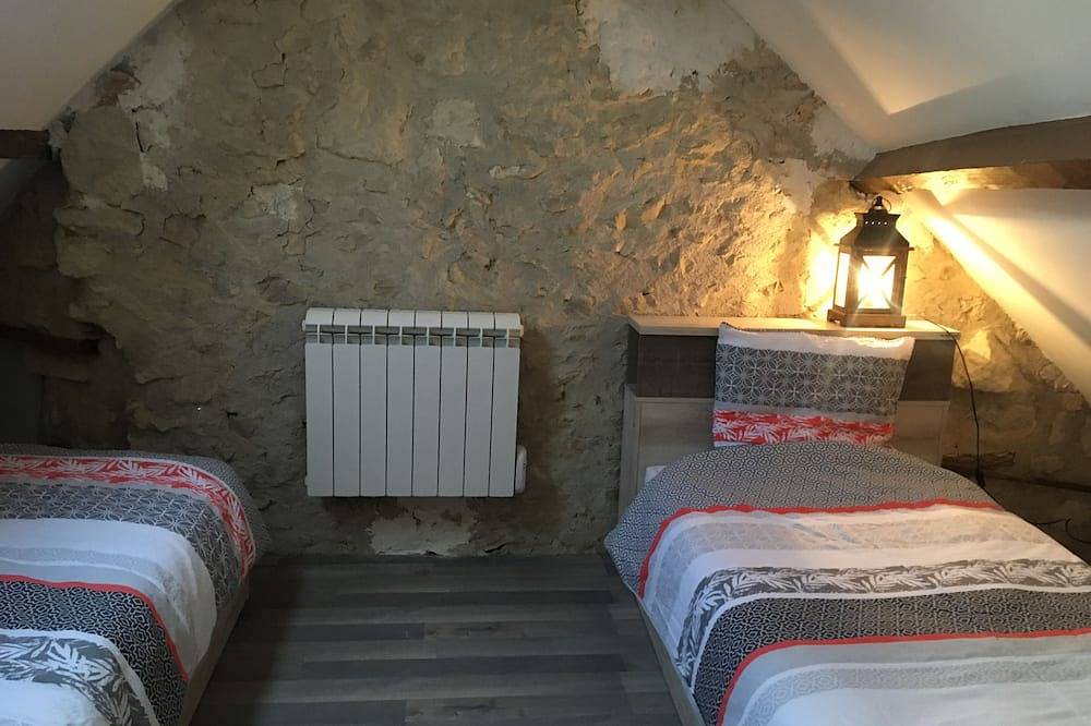 Extension d'une longère du Xviiie siècle in Oise