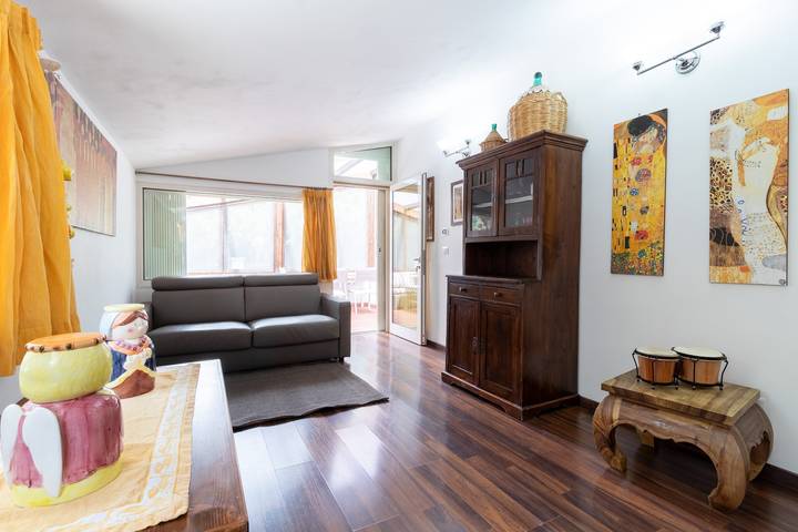 Villa 'Lorenz' con terrazza privata, giardino privato e aria condizionata in Putignano, Provincia di Bari