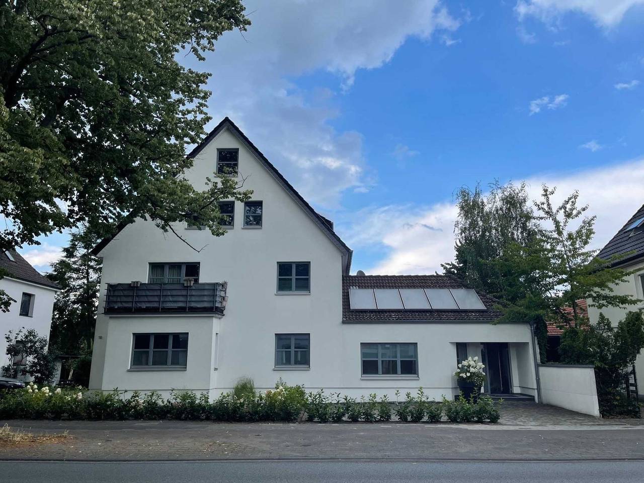 Ganze Ferienwohnung, Lichtdurchflutetes Design-Appartement Gütersloh - 90 qm - Lichtdurchflutetes Design-Appartement Gütersloh - 90 Qm in Gütersloh, Nordrhein-Westfalen