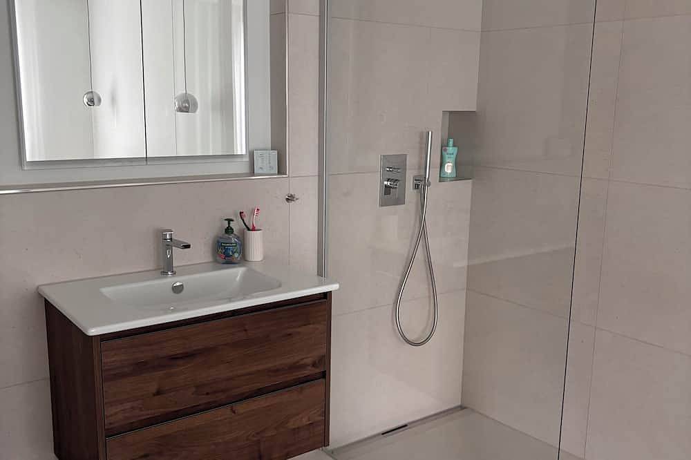 Ganze Wohnung, Moderne Ferienwohnungin Seenähe in Tägerwilen, Untersee