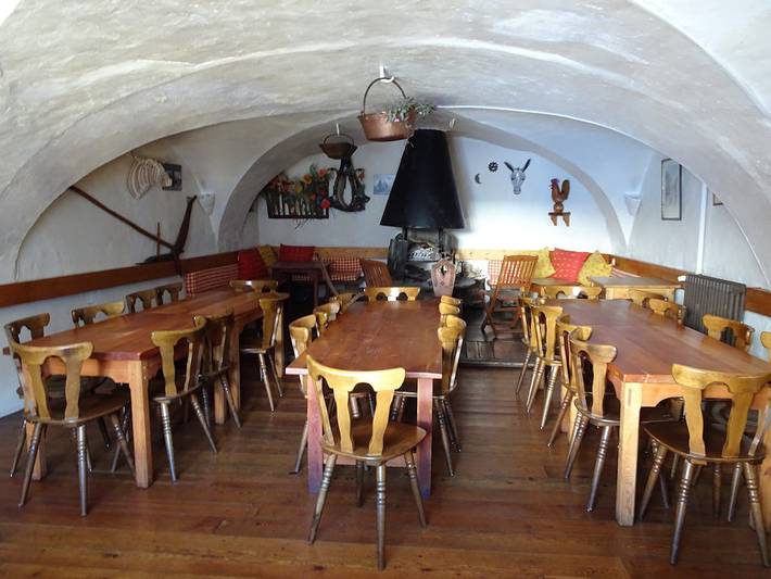 Gîte pour 35 personnes, avec terrasse et jardin, animaux acceptés dans Queyras - 2