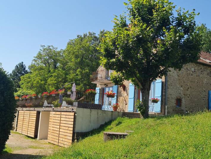 Location de vacances pour 18 personnes, avec piscine ainsi que balcon et vue dans Lac du Crescent - 4