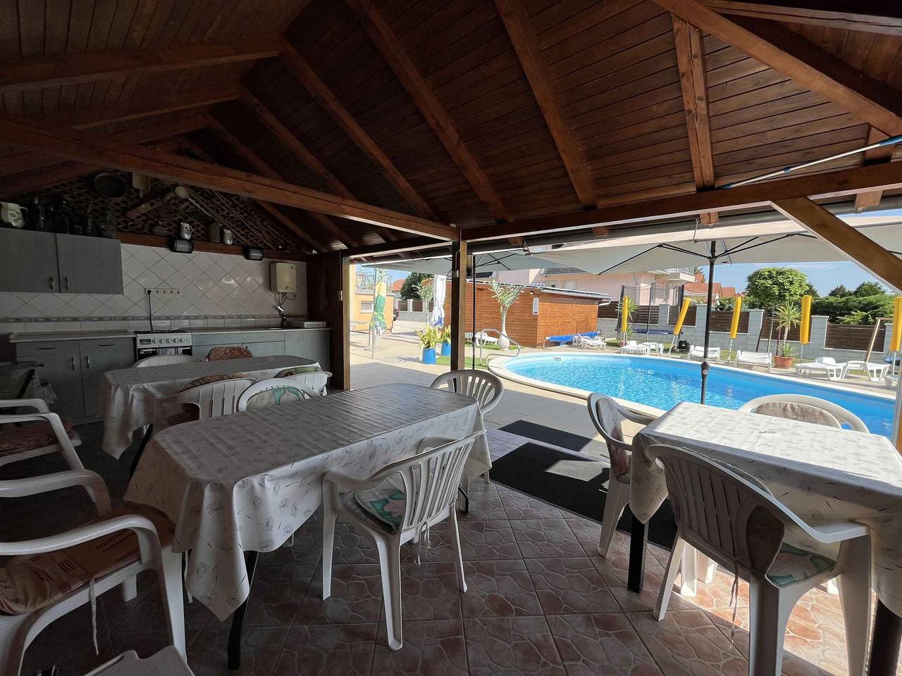 Apartamento vacacional entero, Apartamento de vacaciones con piscina climatizada in Gyenesdiás, Parque Nacional de las Tierras Altas de Balaton