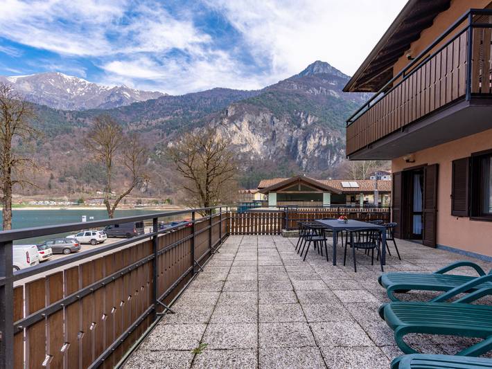 Ferienwohnung für 5 Personen, mit Terrasse und Seeblick, mit Haustier am Ledrosee - 2