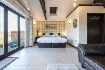 Cottage for 2 People in Ollerton and Boughton, Nottinghamshire, Photo 2