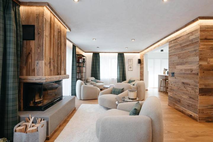 Ferienwohnung für 10 Personen, mit Balkon und Ausblick in Saas-Fee