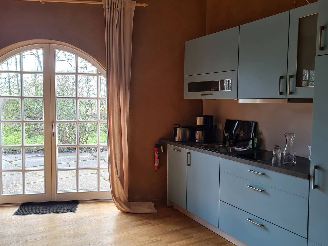 Ganze Wohnung, Bund Ferienwohnung mit Wi-Fi und Terrasse in Lenzen (Elbe), Prignitz