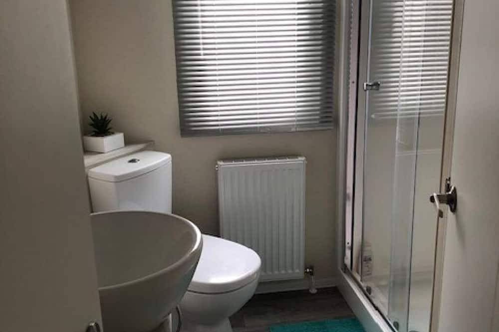 Luxury 2 Bed Platinum Plus Mobile Home, Whitstable in Kent