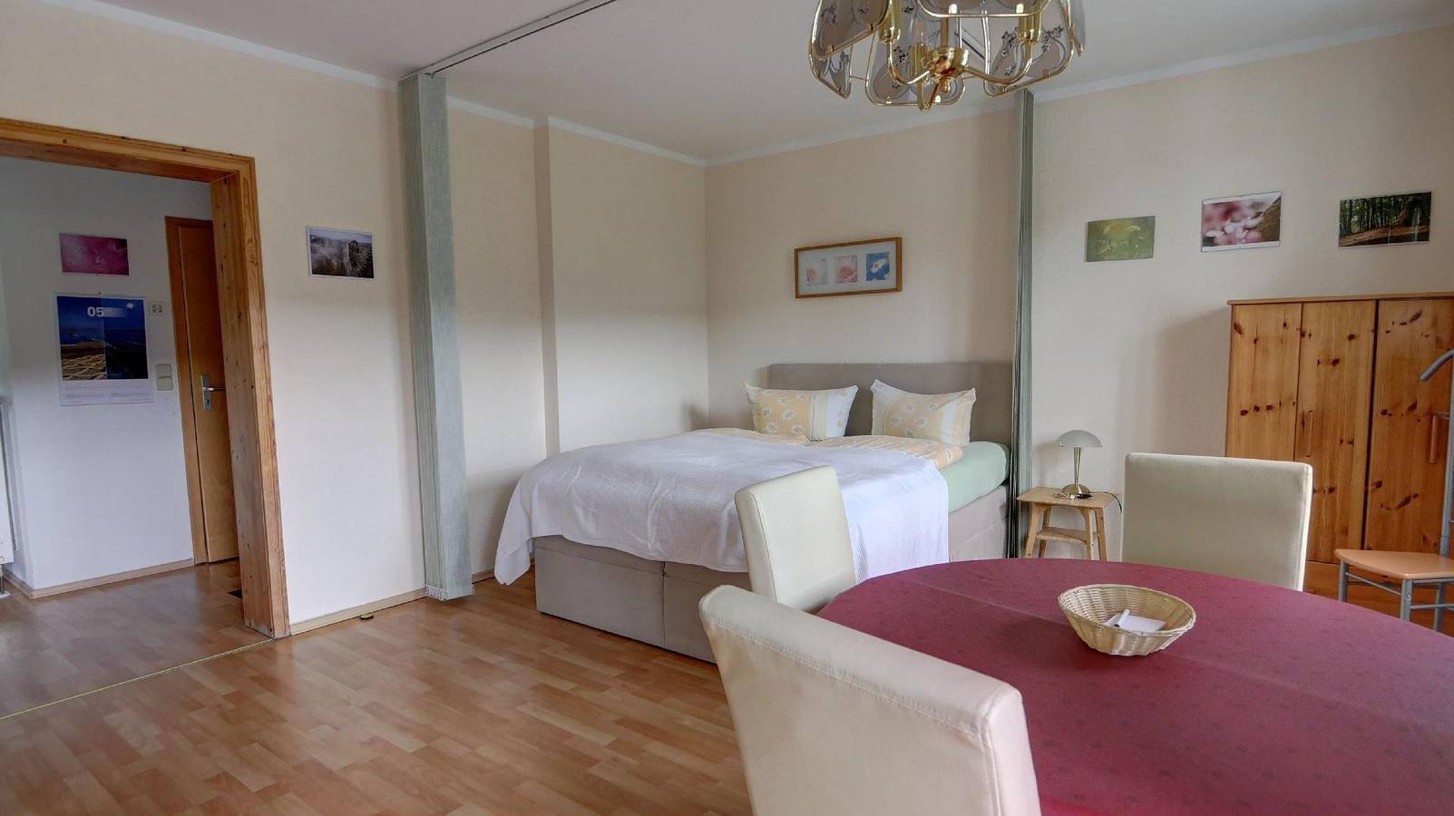 Ganze Ferienwohnung, Studiowohnung "Barbarine" mit Elbblick in Rathen, Elbsandsteingebirge