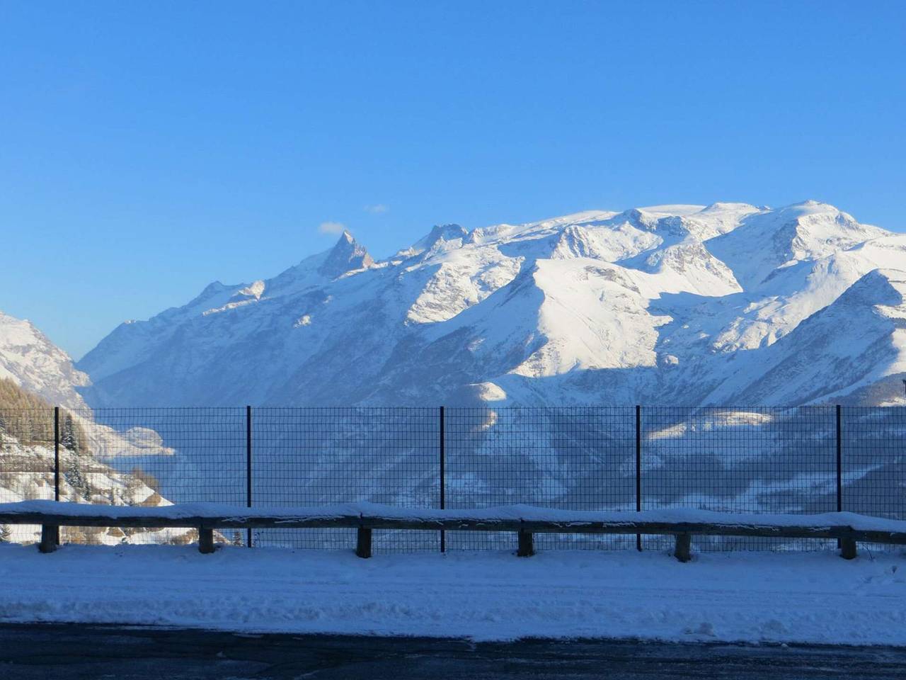 Apartamento entero, Estudio con cabina para 4 personas a 150m de las pistas con terraza y parking - Auris en Oisans in Auris, Parque Nacional de los Ecrins