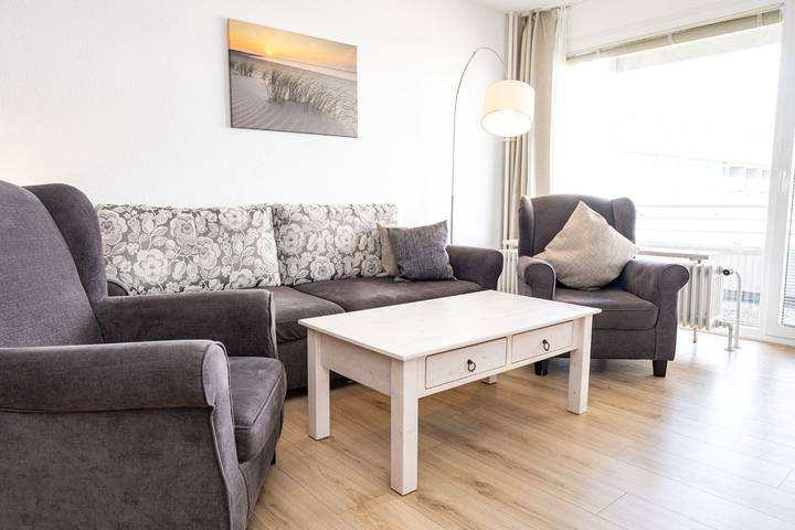 Ganze Wohnung, Moderne Ferienwohnung mit Sauna und beheiztem Innen-Pool in Westerland in Westerland, Sylt (Gemeinde)