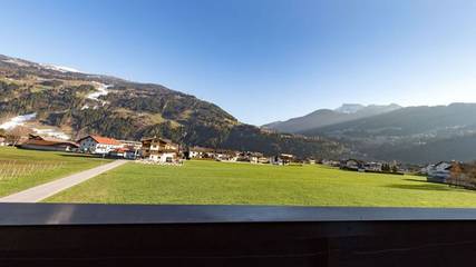 Ferienwohnung für 4 Personen in Zell am Ziller, Zillertal, Bild 1