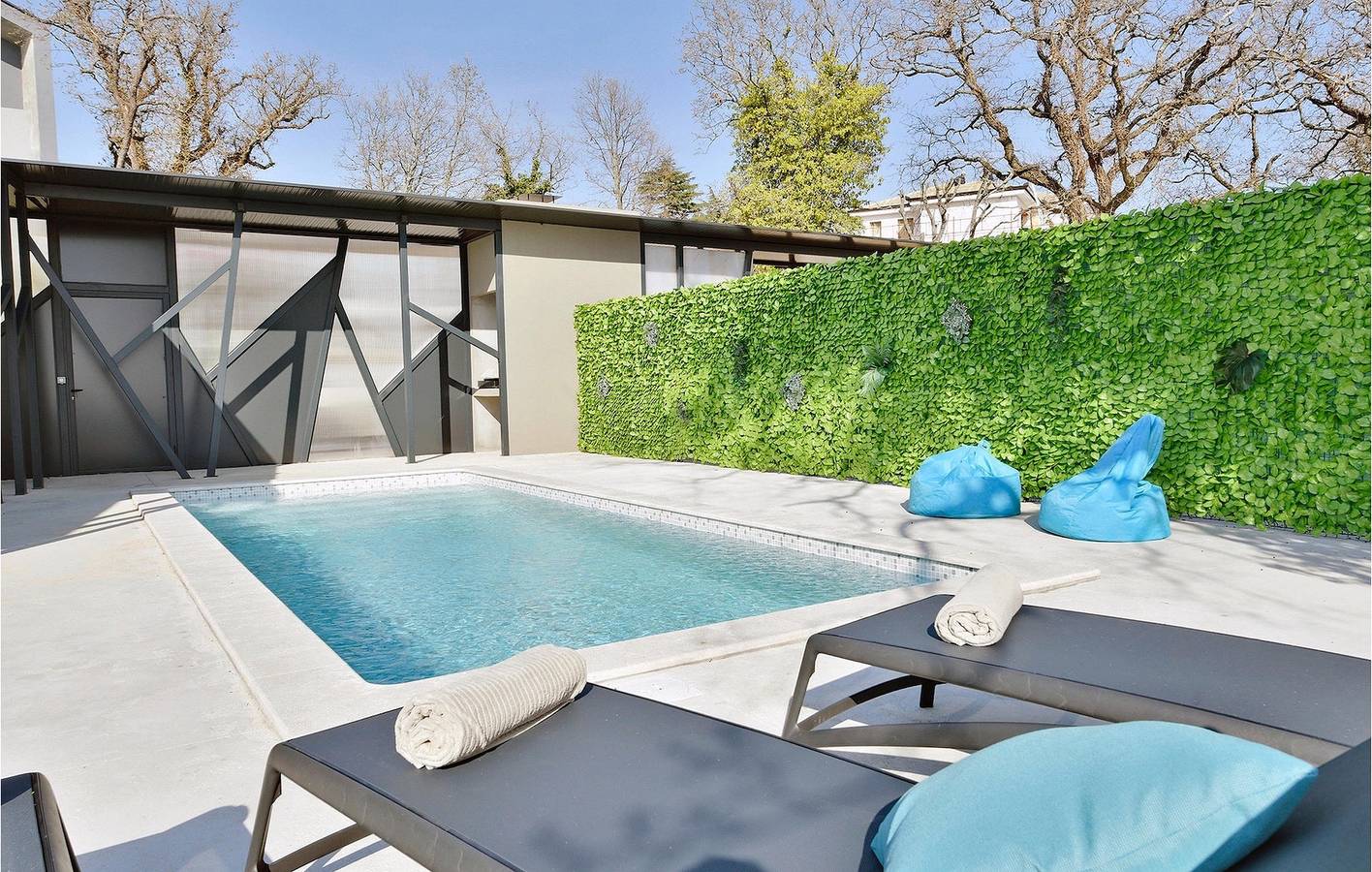 Gemütliche 1-Zimmer-Wohnung mit Pool, WLAN und Parkplatz in der Nähe des Bistro Baderna in Grad Poreč, Zentralistrien