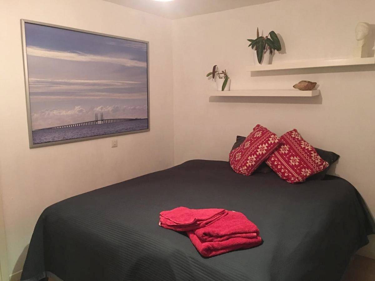 Entire vacation apartment, Two-Bedroom House in Väster, Malmö