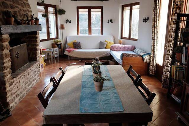 Location de vacances pour 8 personnes, avec vue ainsi que piscine et terrasse, animaux acceptés à Taulignan - 4