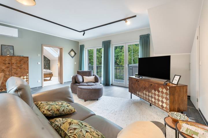 Ganze Wohnung, Apartment „Dachgeschoss“ mit Balkon, Wlan und Klimaanlage in Bad Neuenahr, Ahrtal