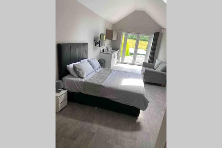 Holiday rental for 2 people, with Terrace and Garden as well as View in Ballycastle