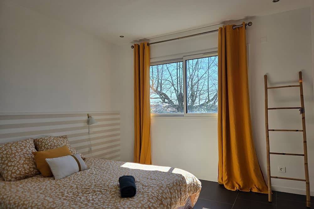 House with terrace in a quiet location close to all amenities in Blagnac, Toulouse region