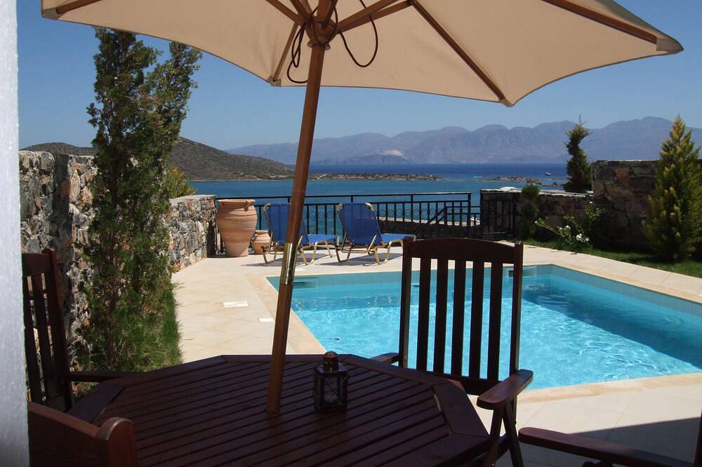 Villa for 4 People in Elounda, Lasithi