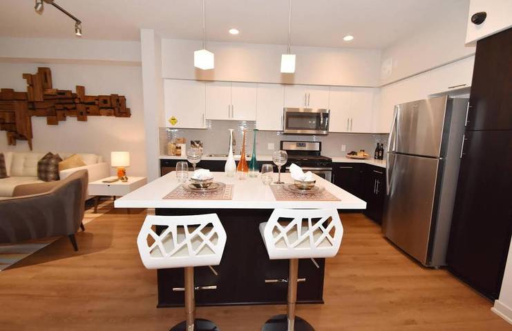 Appartement de vacances pour 4 personnes, avec piscine et sauna ainsi que jardin et vue, animaux acceptés