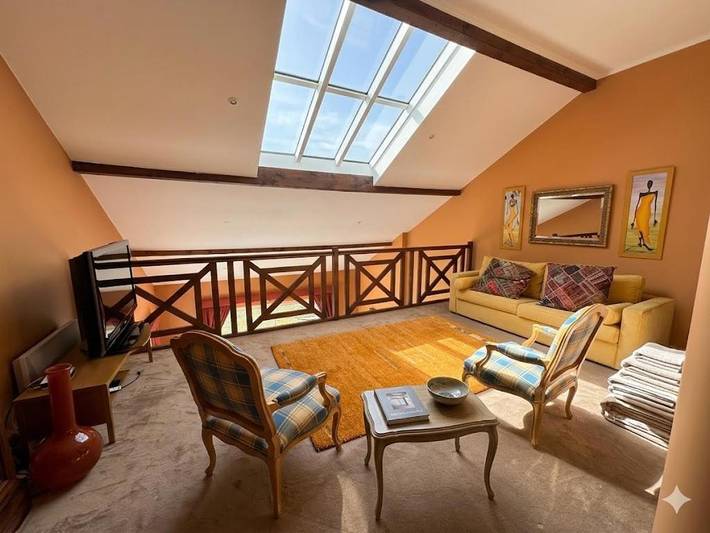 Location de vacances pour 12 personnes, avec vue sur le lac et balcon ainsi que vue et jardin à Divonne-les-Bains - 4
